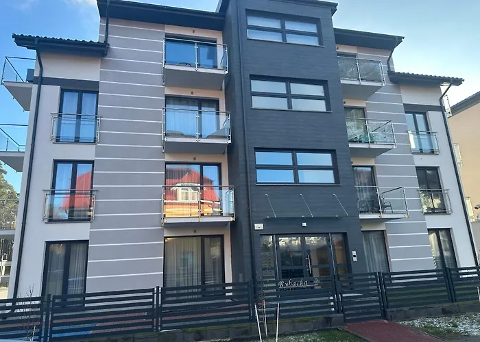 Bursztynovy Nr 9 * ミエンジボジェ